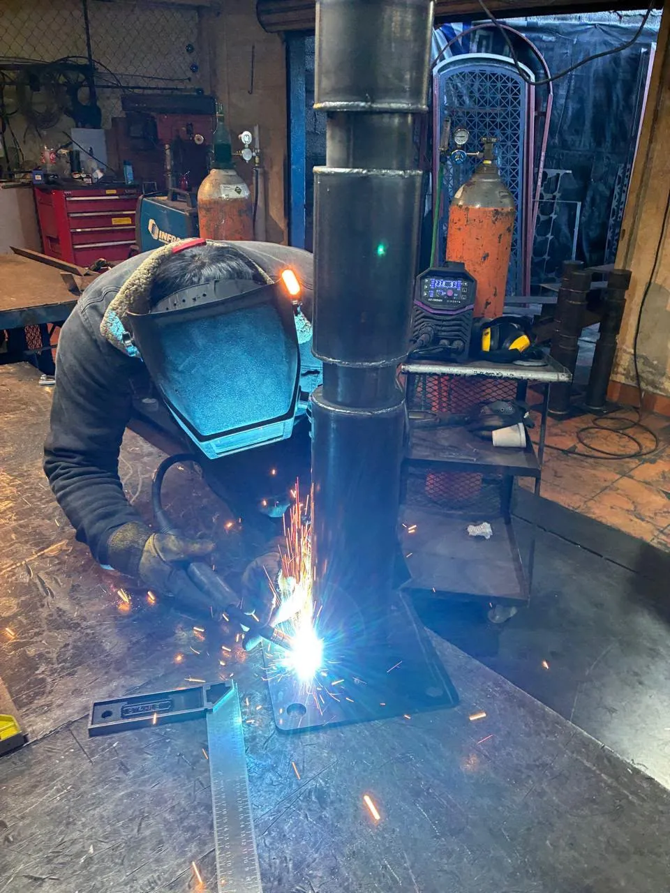 Trabajo de fabricación metálica de Licartlax, foto 18 de 33